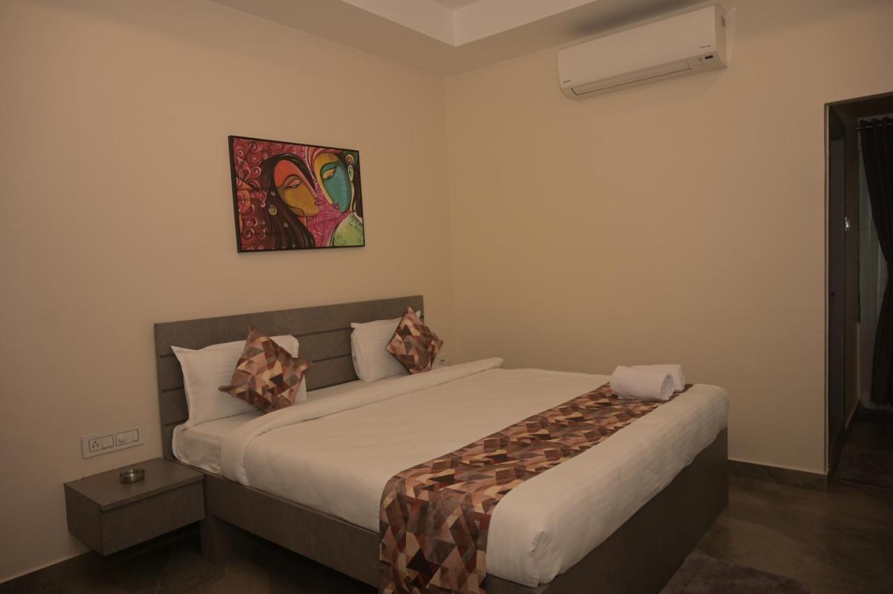Mist Blew Hotel Sonari  Exterior photo